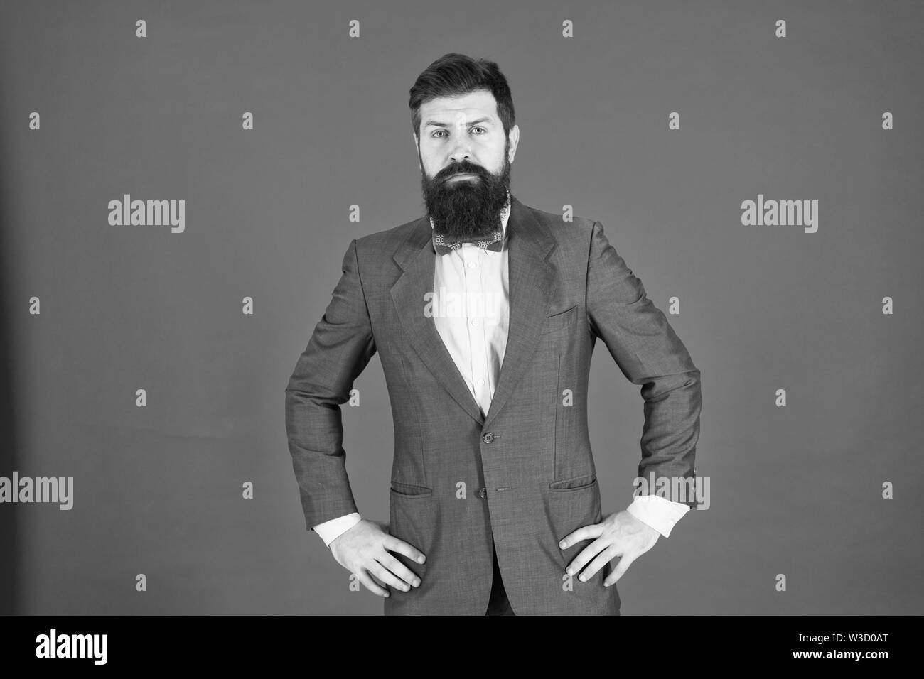 S'habiller comme un patron. La réussite de l'entreprise. Homme d'âge mûr. Hipster homme barbu en veste fashion look.. Classy businessman. Homme barbu en costume officiel. Homme d'affaires prospère. Confident businessman. Banque D'Images S'habiller comme un patron. La réussite de l'entreprise. Homme d'âge mûr. Hipster homme barbu en veste fashion look.. Classy businessman. Homme barbu en costume officiel. Homme d'affaires prospère. Confident businessman. Banque D'Images