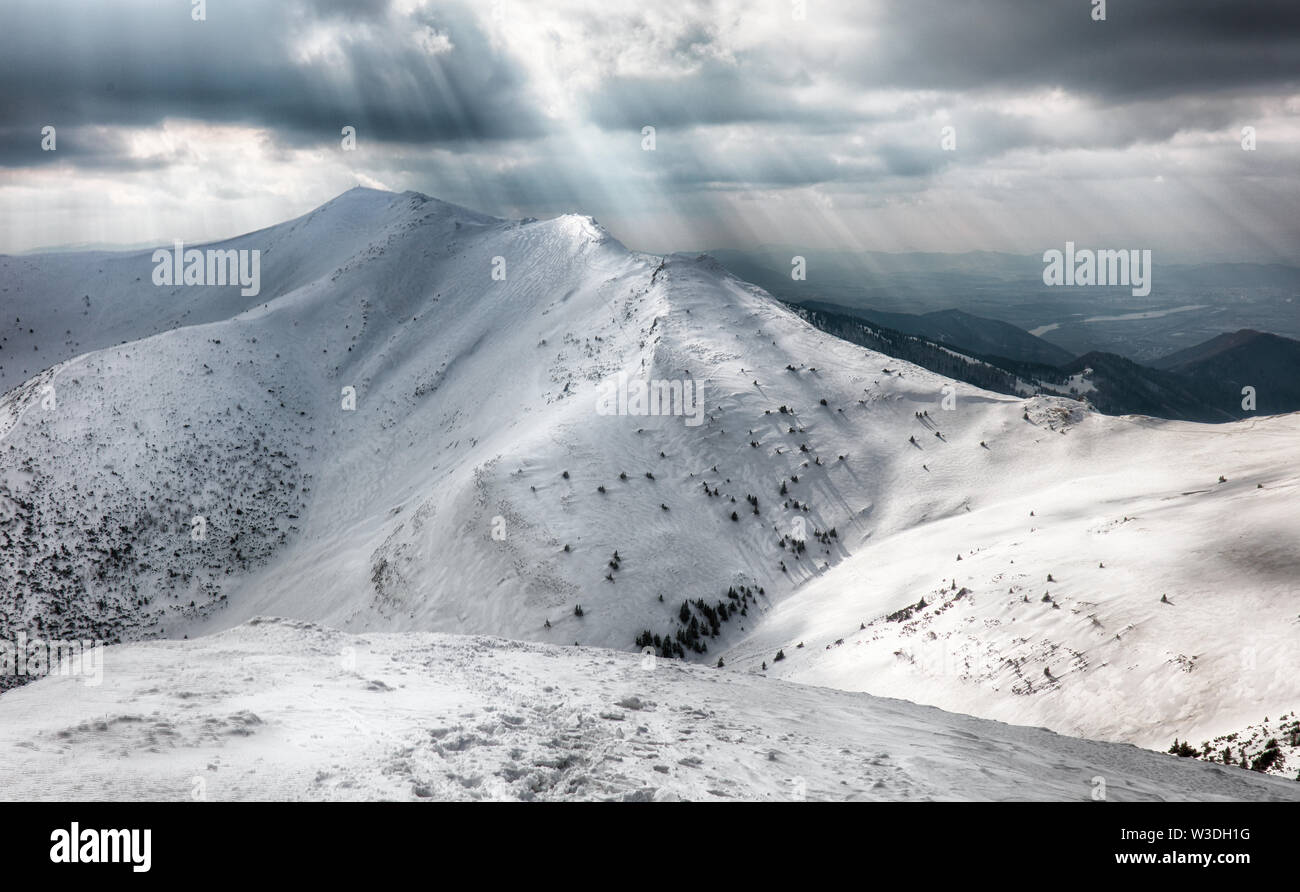 Montagne d’hiver Banque D'Images