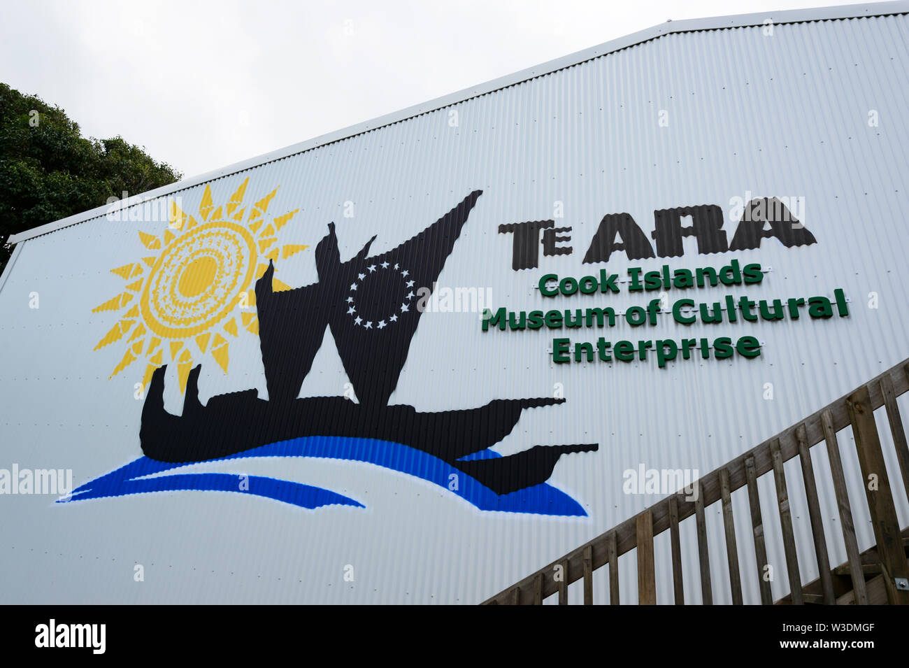 L'affiche à l'extérieur nom Te Ara Musée de l'entreprise culturelle, Muri, Rarotonga, îles Cook, Polynésie Française Banque D'Images