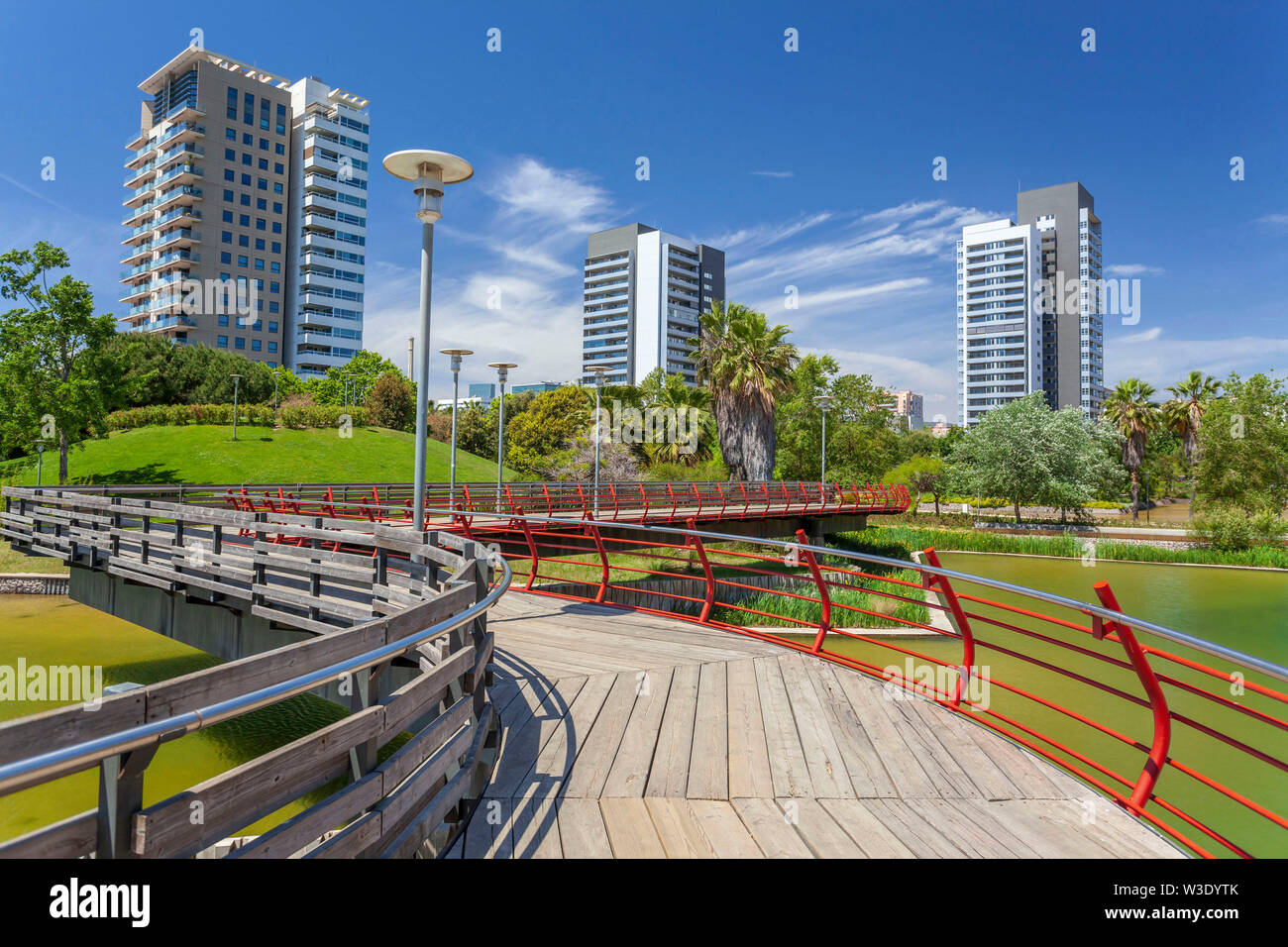 Parc Diagonal Mar,conçu par Enric Miralles et Benedetta Tagliabue. Barcelone, Catalogne, Espagne. Banque D'Images