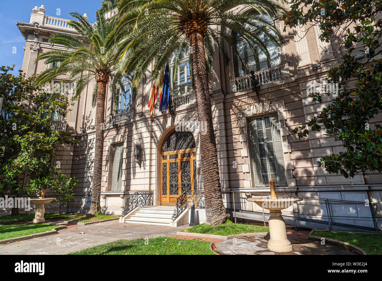 Barcelone, Espagne. : Palace, Palau Casades conçu par Antoni Serra. Association professionnelle Plaidoyer, Colegi Advocacia Barcelone. Eixample Banque D'Images