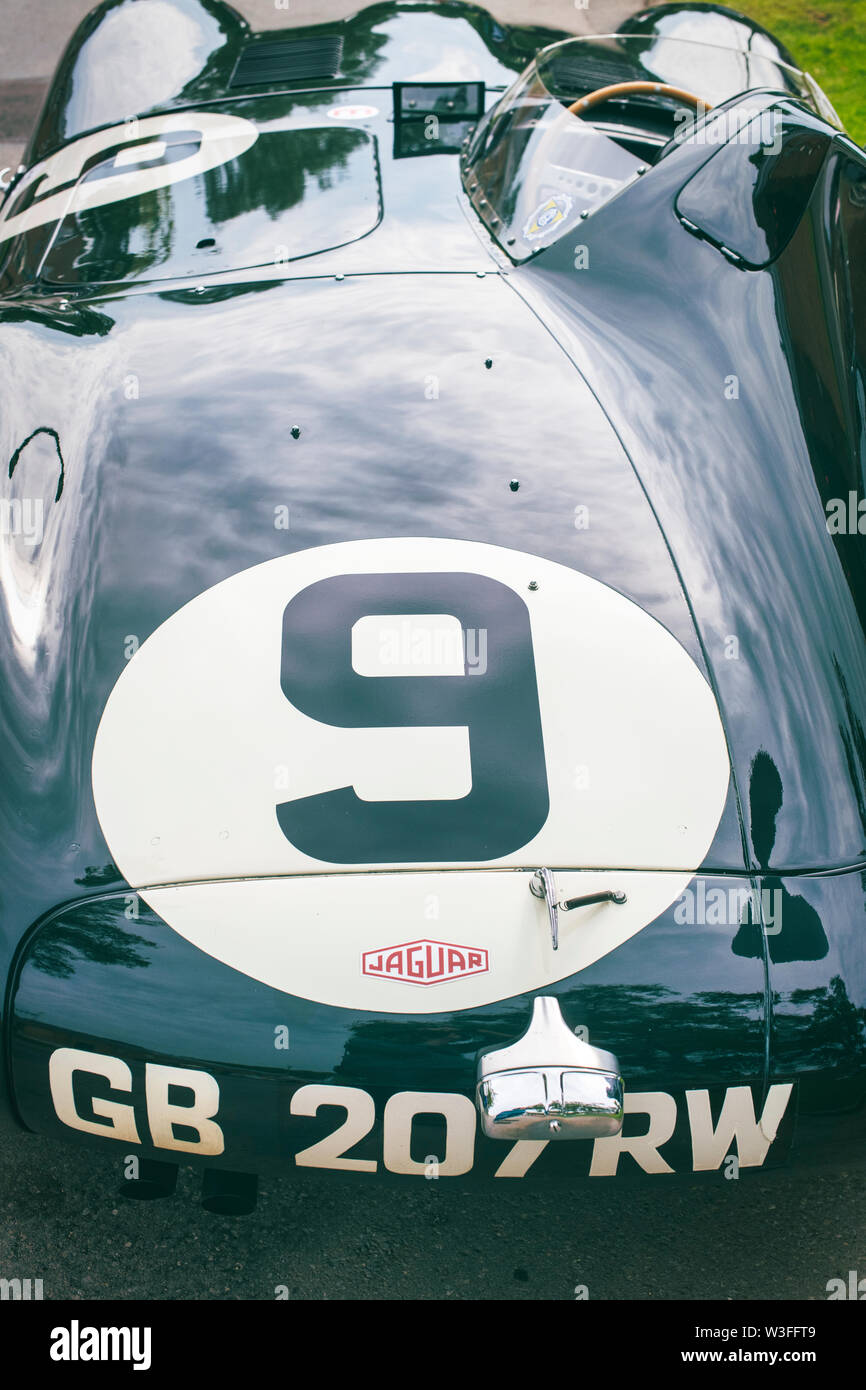 DType Jaguar 1955 Voiture de course Sport à Bicester Heritage Centre super scramble event. Bicester, Oxfordshire, Angleterre. Vintage filtre appliqué Banque D'Images