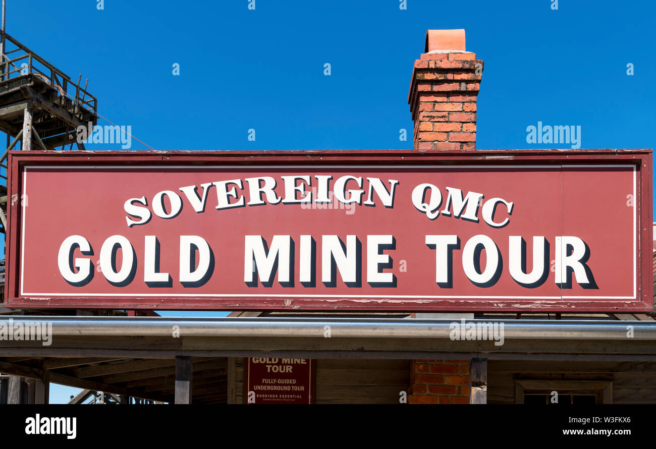 Inscrivez-vous pour une visite de la mine d'or à Sovereign Hill, un musée en plein air dans la vieille ville minière de Ballarat, Victoria, Australie Banque D'Images