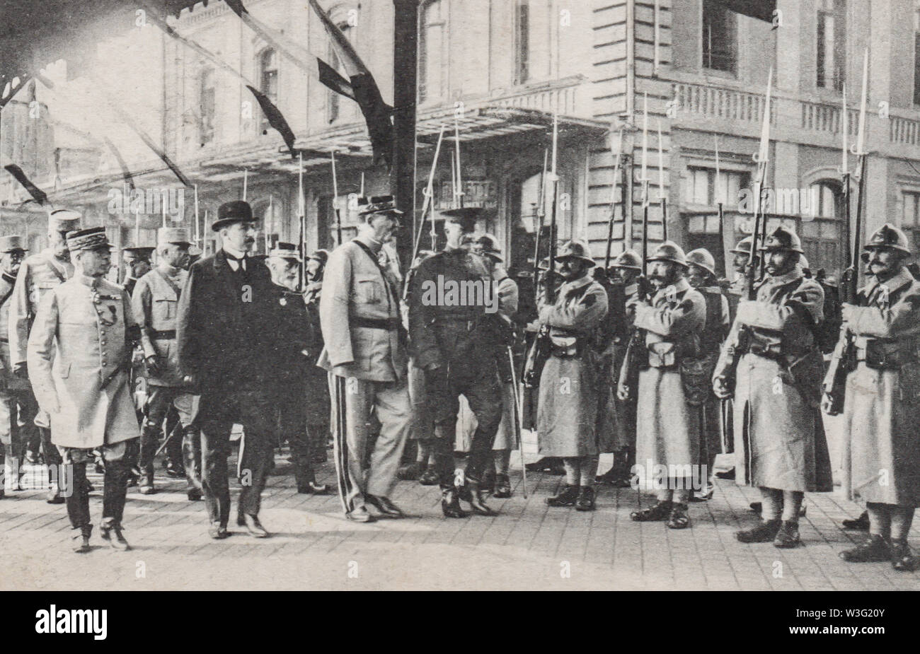 Le général Pershing passe en revue la garde d'honneur. Banque D'Images