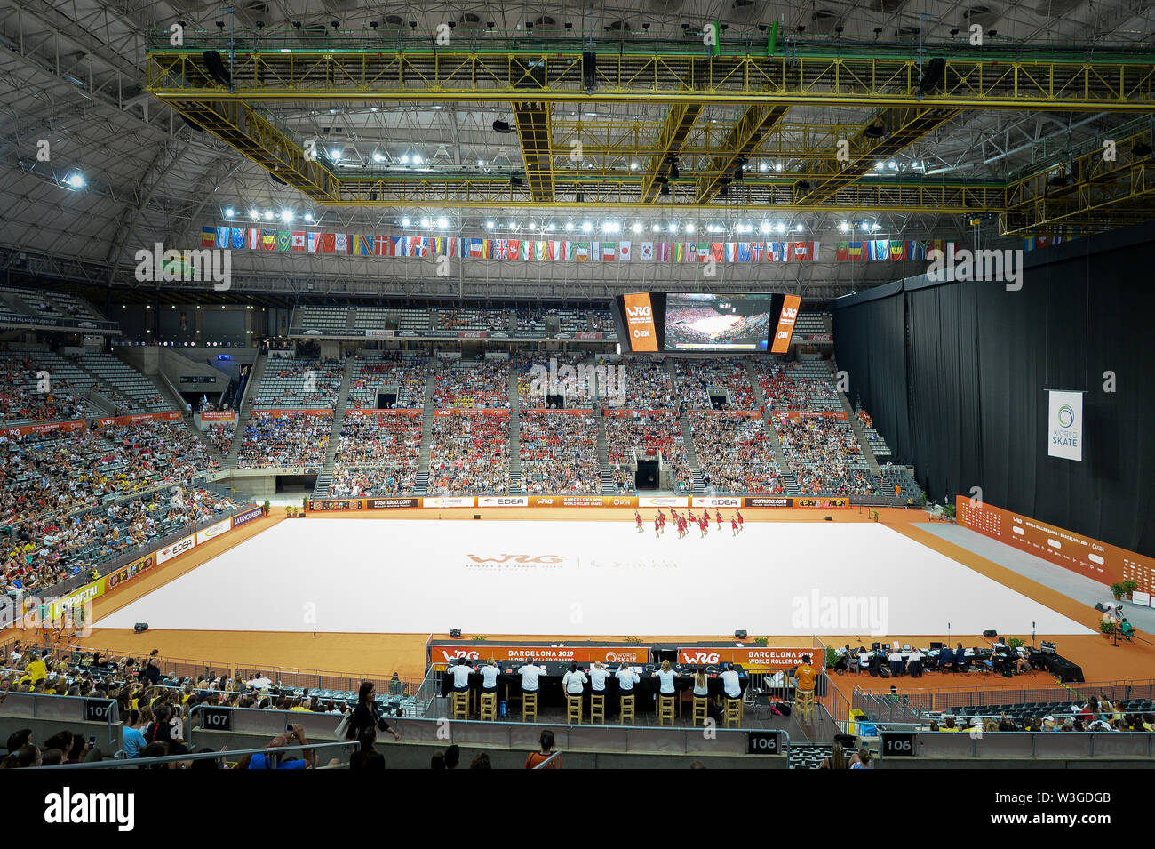 Une vue panoramique de Palau Sant Jordi au monde des jeux à rouleaux le 14 juillet 2019, Barcelone, Espagne. Credit : Raniero Corbelletti/AFLO/Alamy Live News Banque D'Images