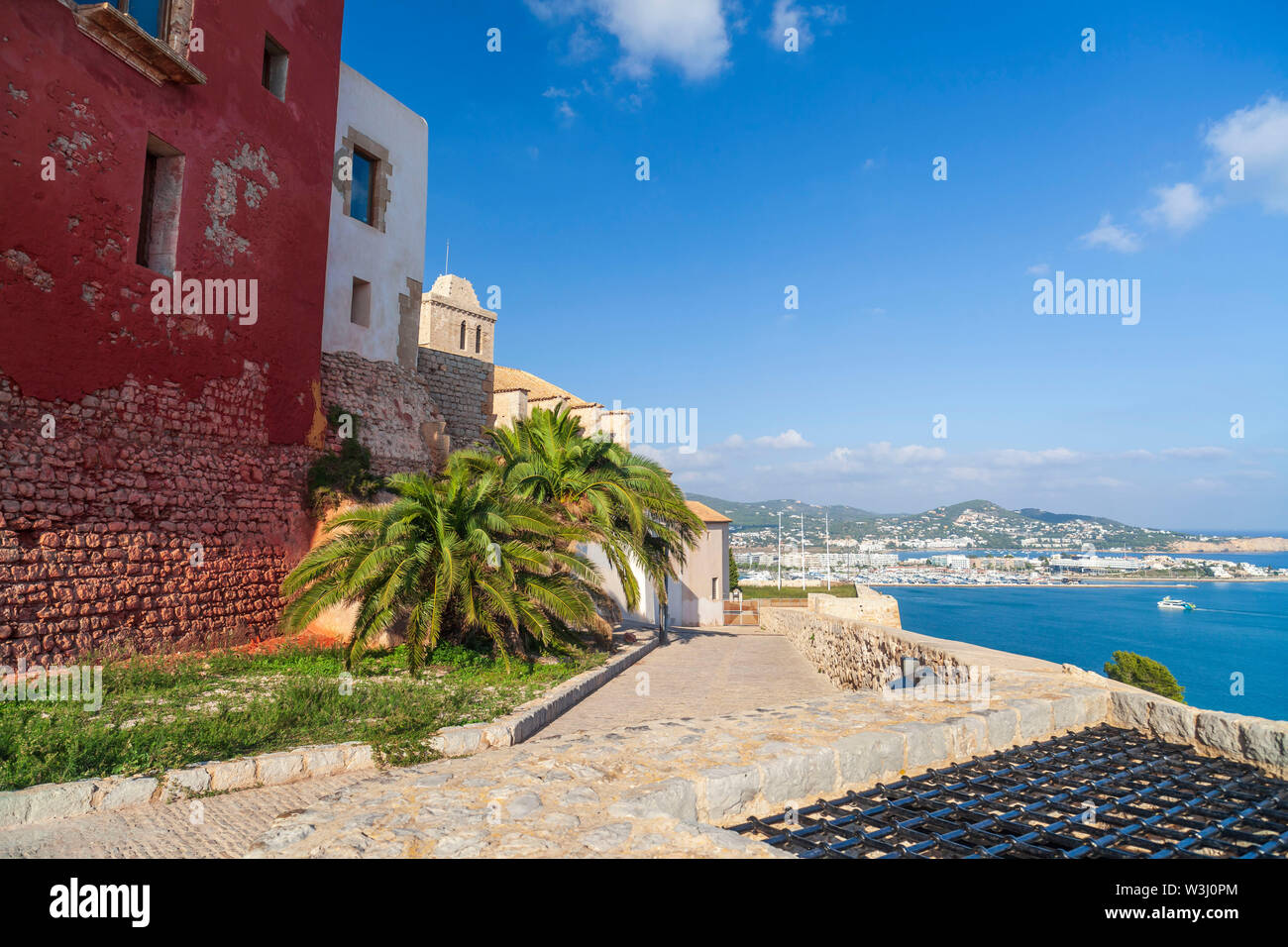Lookout en enceinte fortifiée de Dalt Vila d'Ibiza, Majorque, Baléares. L'Espagne. Banque D'Images