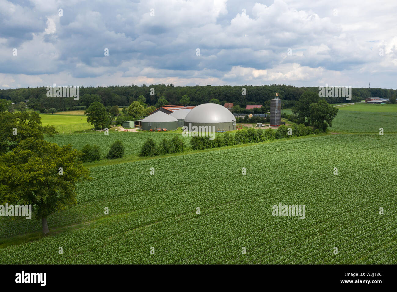 Vue aérienne de l'usine de production de biogaz en Allemagne Banque D'Images