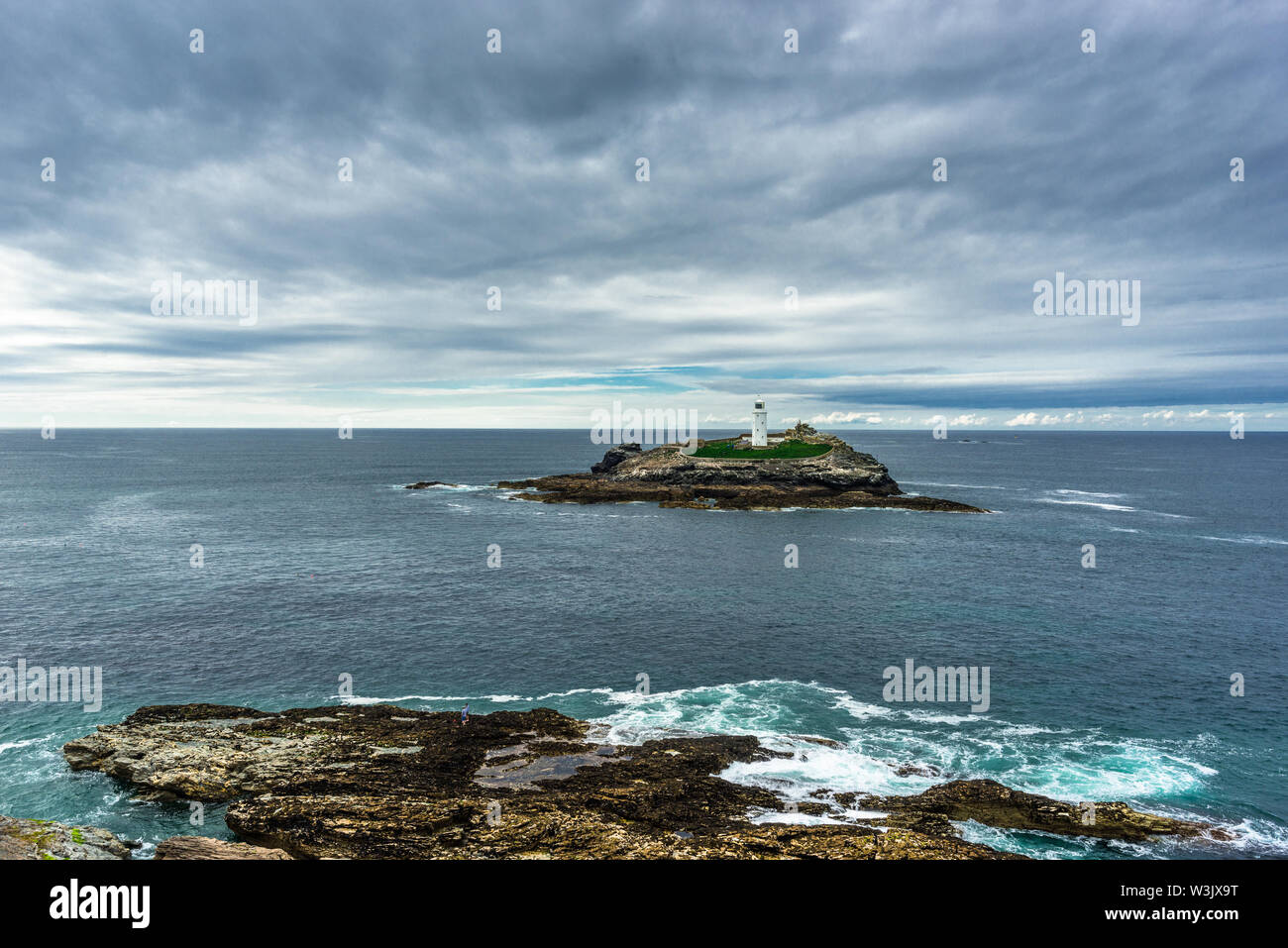 Le phare de Godrevy, Baie de St Ives, Cornwall, Angleterre, Royaume-Uni, Europe. Banque D'Images