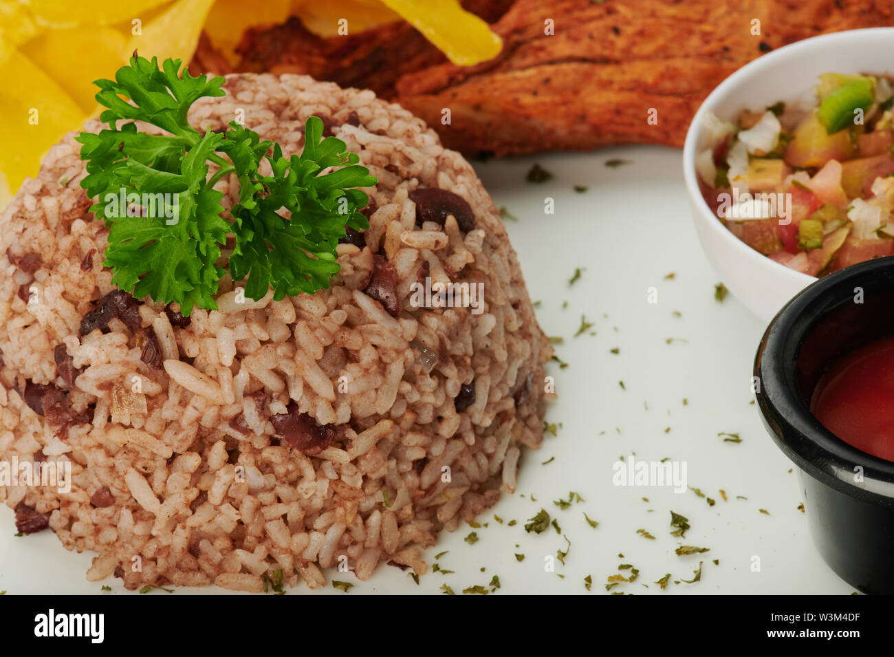 Assiette de gallo pinto nourriture latine traditionnelle vue rapprochée Banque D'Images