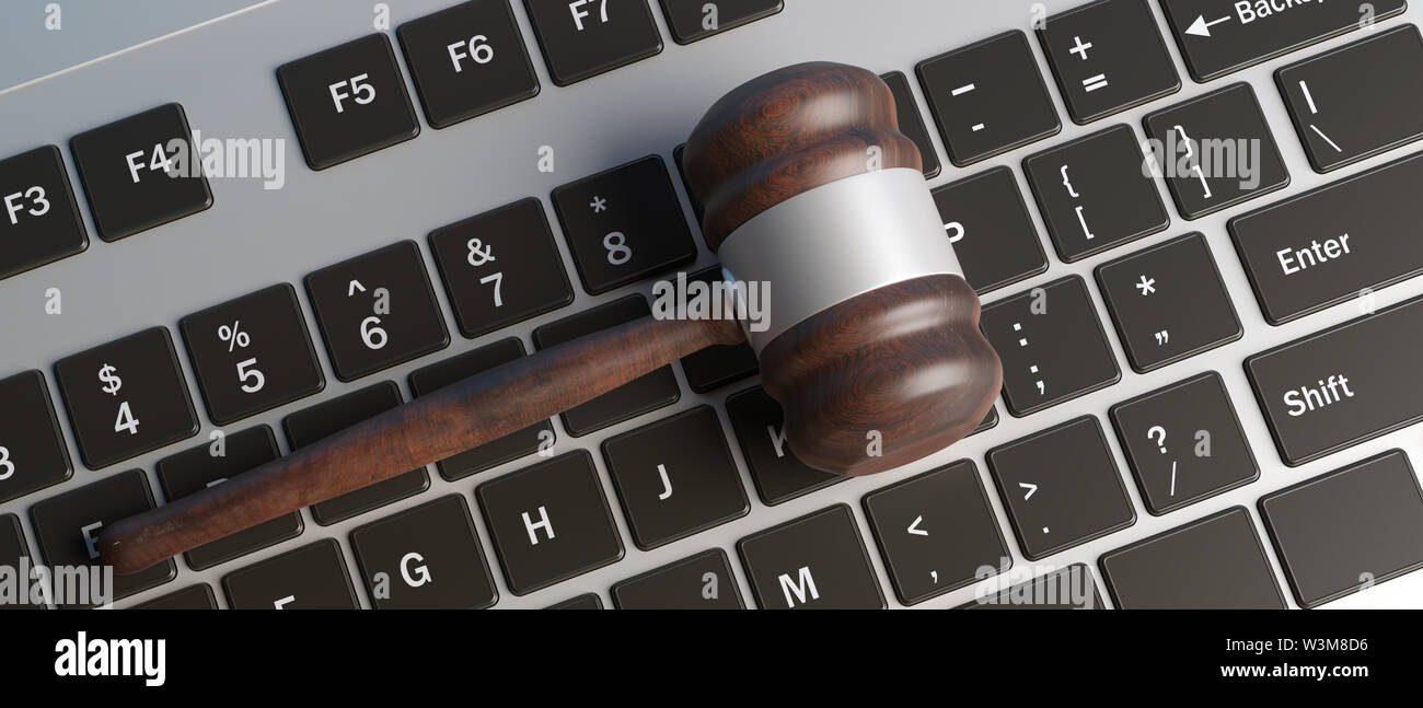 Vente aux enchères en ligne ou le cyber-crime concept. Ordinateur portable ordinateur juge gavel sur clavier, bannière. Vue de dessus, 3d illustration Banque D'Images