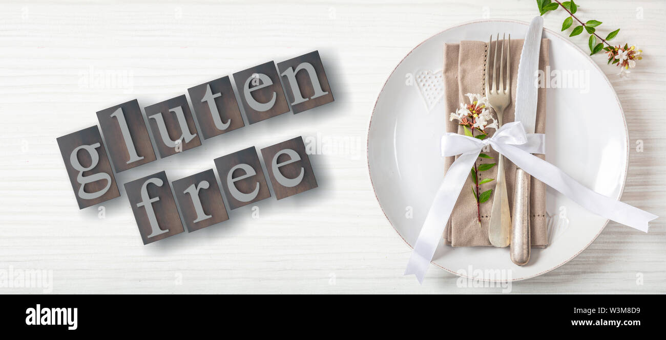 Menu sans gluten, concept de saine alimentation. Texte sans gluten et