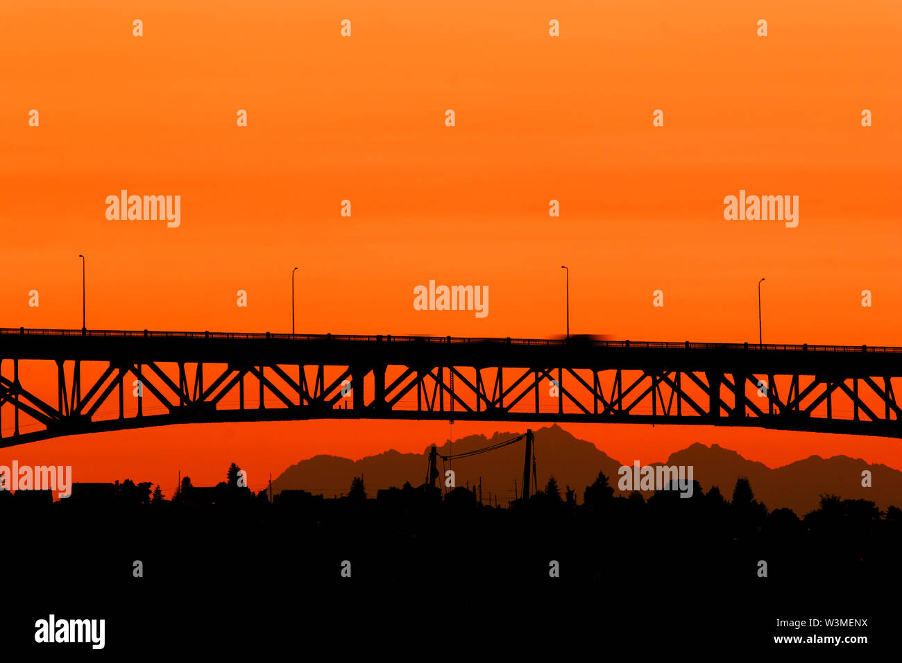 Bridge au coucher du soleil à Seattle, Washington Banque D'Images
