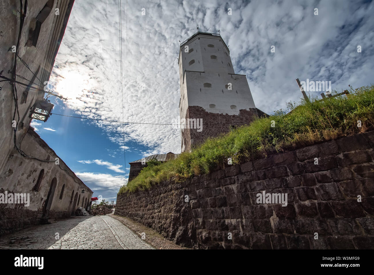 Forteresse de pierre médiévale dans la ville russe de Vyborg Banque D'Images