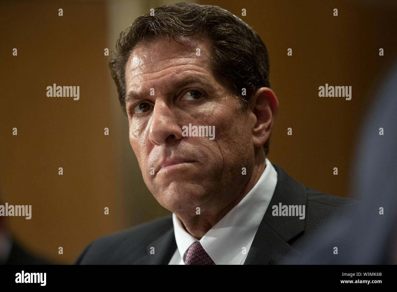 Washington, District de Columbia, Etats-Unis. 16 juillet, 2019. Goldenkoff Robert, Directeur des questions stratégiques à la Government Accountability Office des États-Unis, témoigne devant le comité du Sénat américain sur la sécurité intérieure et les affaires gouvernementales sur la colline du Capitole à Washington, DC, États-Unis, le 16 juillet 2019, l'examen de la sécurité et l'exactitude du recensement de 2020. Credit : Stefani Reynolds/CNP/ZUMA/Alamy Fil Live News Banque D'Images