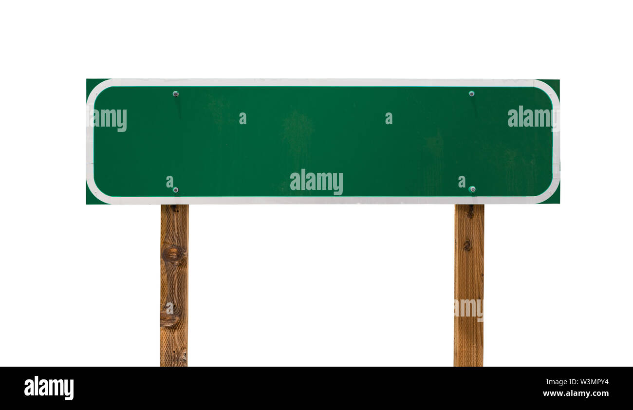 Blank panneau vert avec piquets en bois isolé sur un fond blanc. Banque D'Images