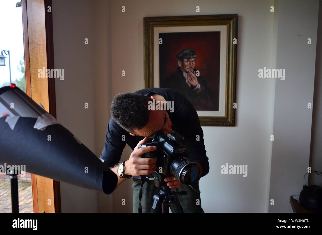 Une photo faite à l'aide d'un appareil photo, dans laquelle une image est centrée sur de matériaux sensibles à la lumière et puis rendu visible et permanente par traitement chimique, Banque D'Images