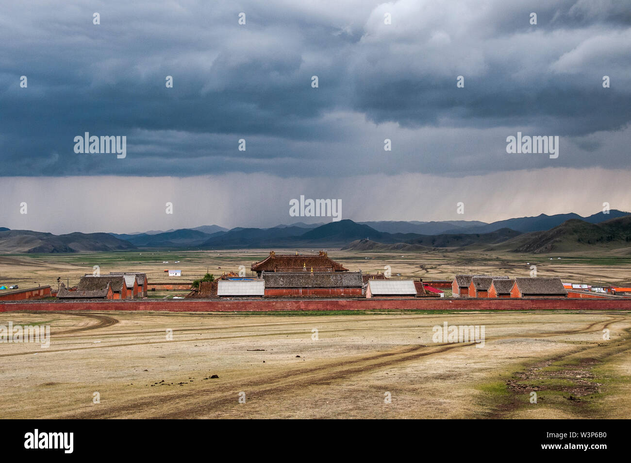 Amarbayasgalant Khiid, l'un des rares monastères bouddhistes mongols à avoir survécu en partie à 1937 purges staliniennes, près de la rivière Selenge dans le nord de la Mongolie Banque D'Images