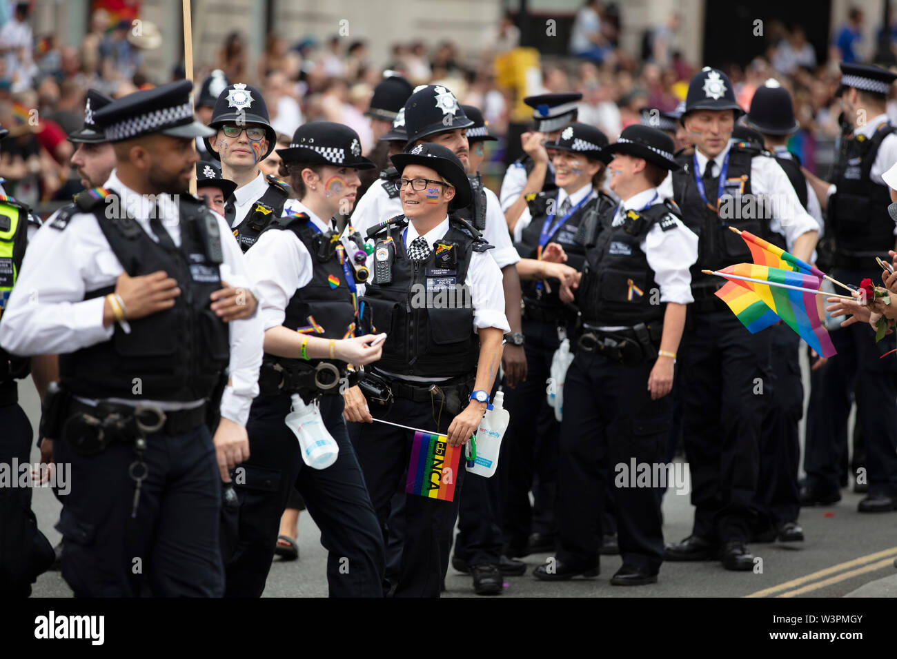 Londres, UK - 6 juillet 2019 : les agents de police participent à la gay pride annuelle de mars dans le centre de Londres Banque D'Images