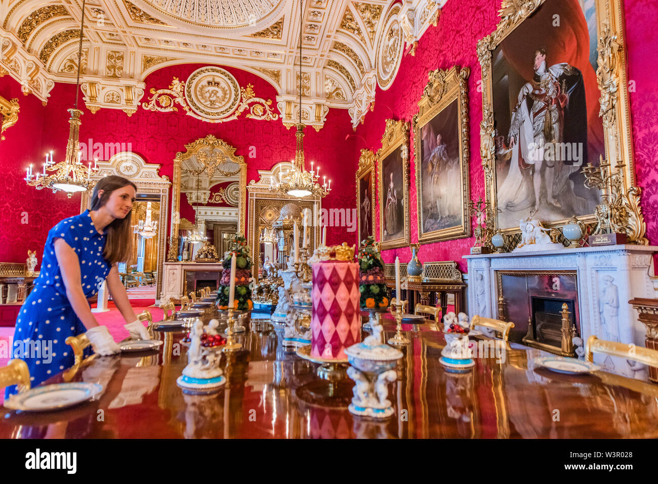 Buckingham palace dining room Banque de photographies et d’images à ...