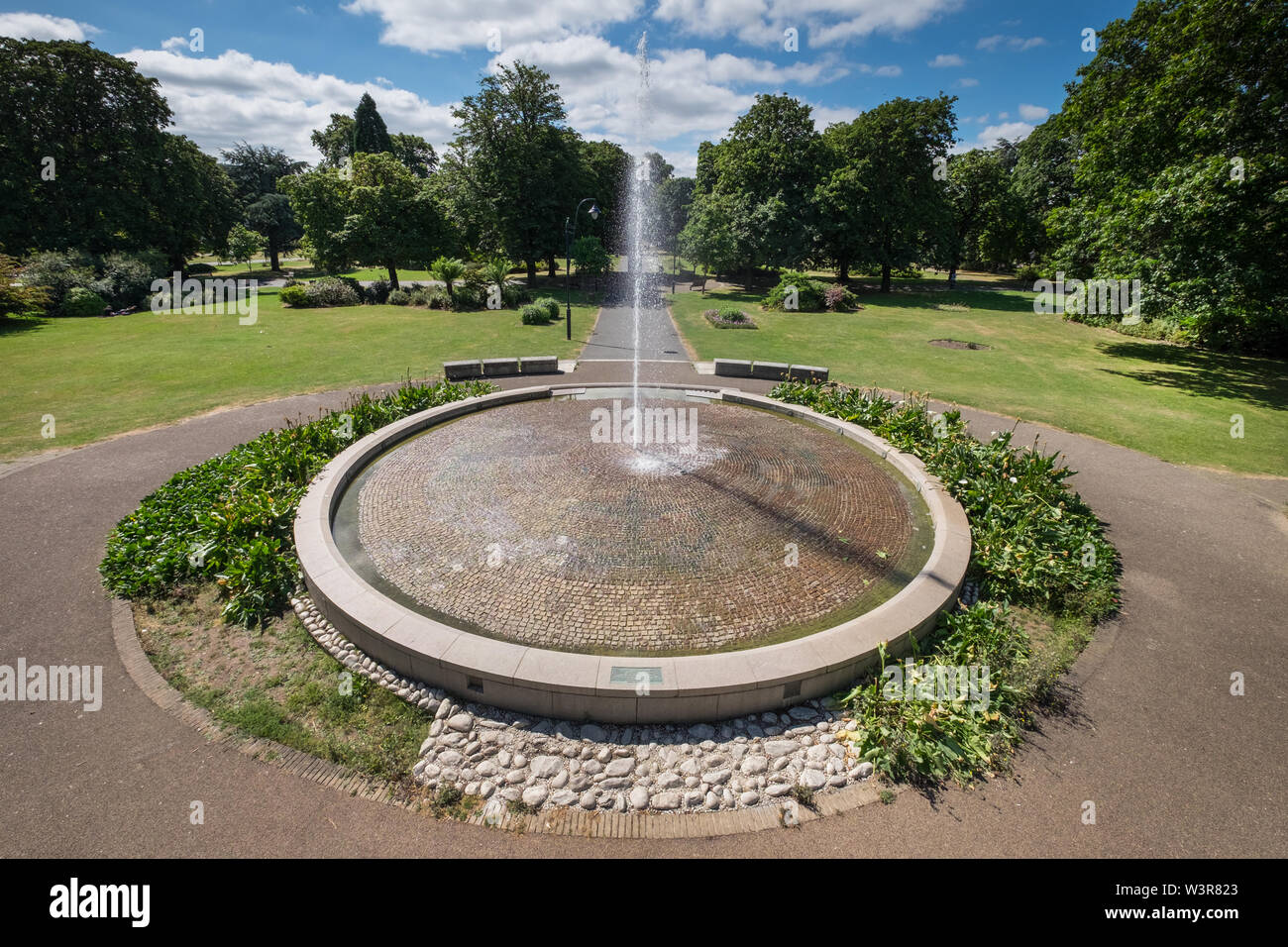 La paix de la reine Fontaine dans Andrews Park, Southampton, Hampshire, Royaume-Uni Banque D'Images
