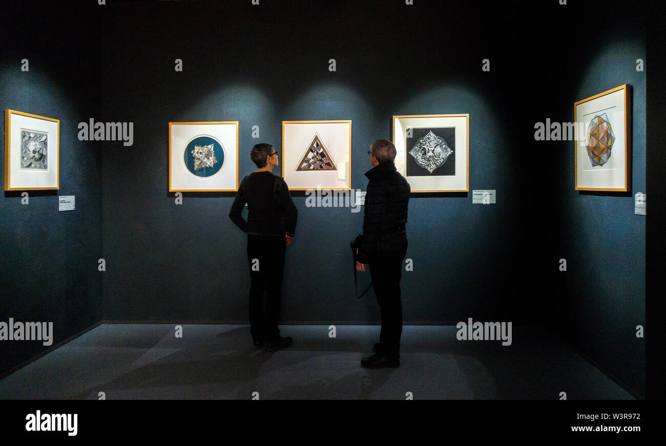 Exposition mc escher Banque de photographies et d’images à haute ...