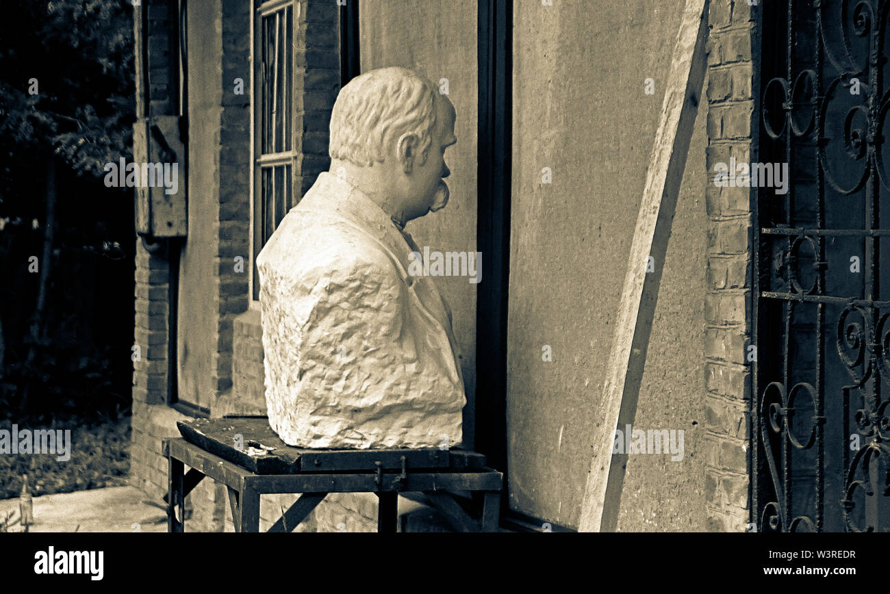 Buste d'un poète ukrainien Taras Shevchenko, auteur, artiste, figure publique et politique, ainsi que l'ethnographe et folkloriste.Pereyaslav-Khmelnytsky, Ukraine Banque D'Images