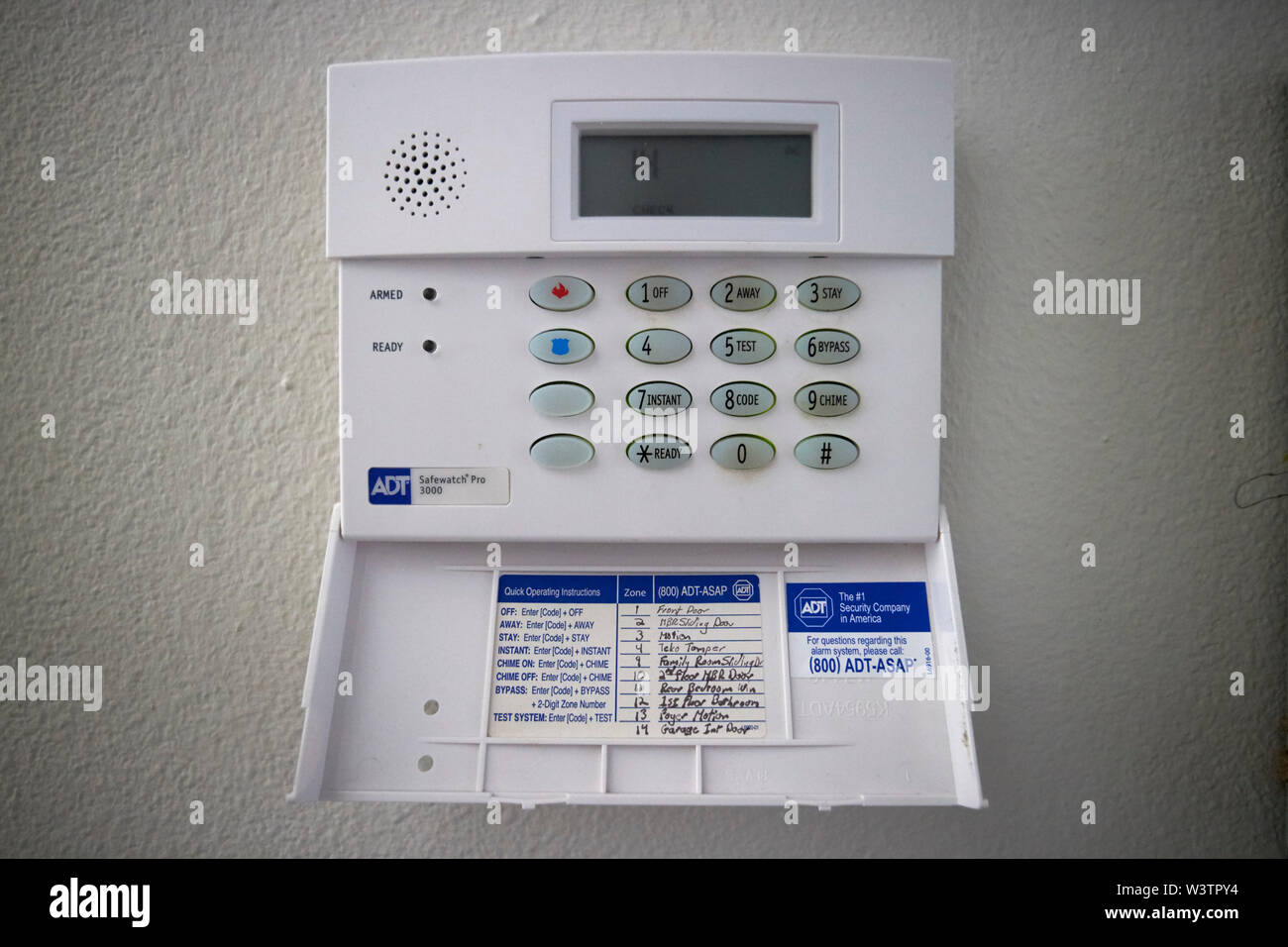 Système d'accès par clavier pour une alarme de cambrioleur à la maison aux  USA United States of America Photo Stock - Alamy