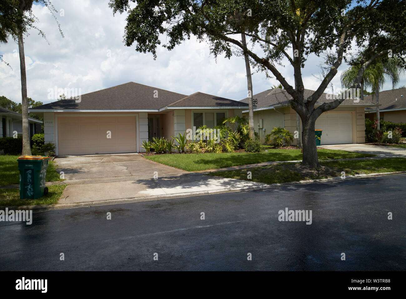 Les grandes maisons américaines en communauté fermée à Kissimmee, Floride USA États-Unis d'Amérique Banque D'Images