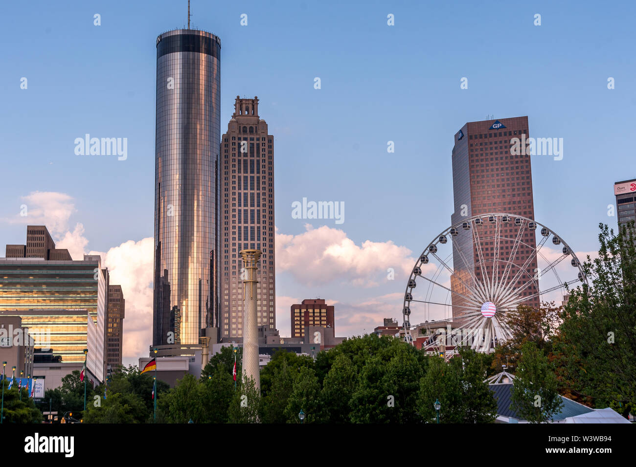 Coucher du soleil à Atlanta au Centennial Olympic Park Banque D'Images