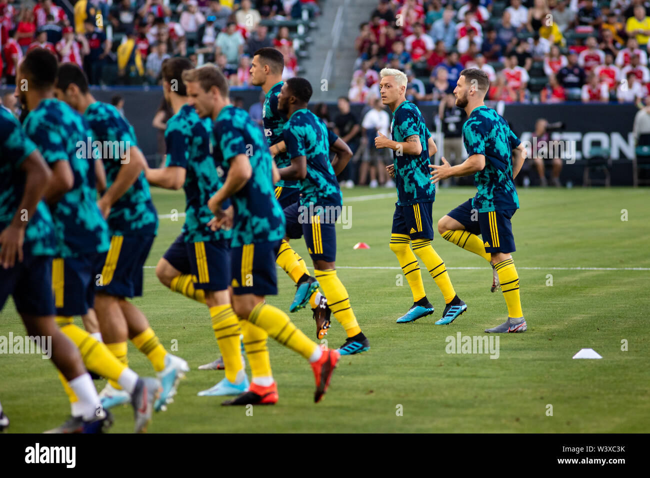 Los Angeles, USA. 17 juillet, 2019. Mesut Ozil (10) et de l'entreprise contre le Bayern Munich en arborant la Coupe des Champions internationaux. Crédit : Ben Nichols/Alamy Live News Banque D'Images