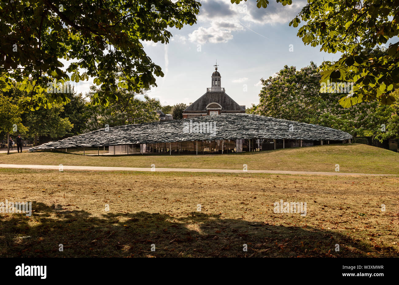 La serpentine Pavilion 2019 conçu par Junya Ishigami Banque D'Images