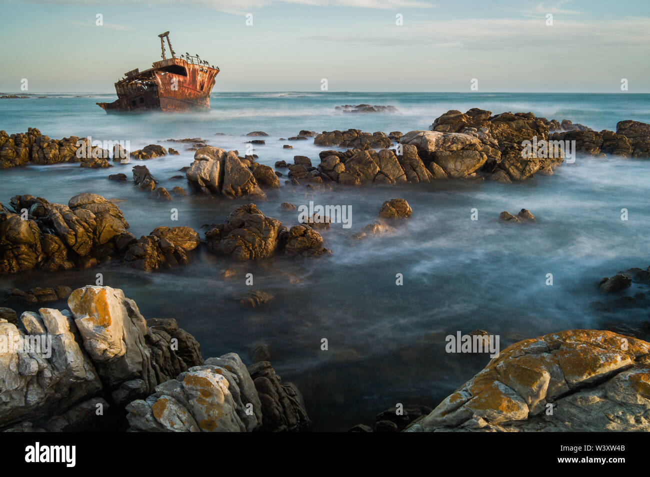 Cap des aiguilles est le point le plus au sud de l'Afrique où les océans Indien et Atlantique rencontrez, Parc National d'Agulhas, Cape Agulhas, Afrique du Sud Banque D'Images