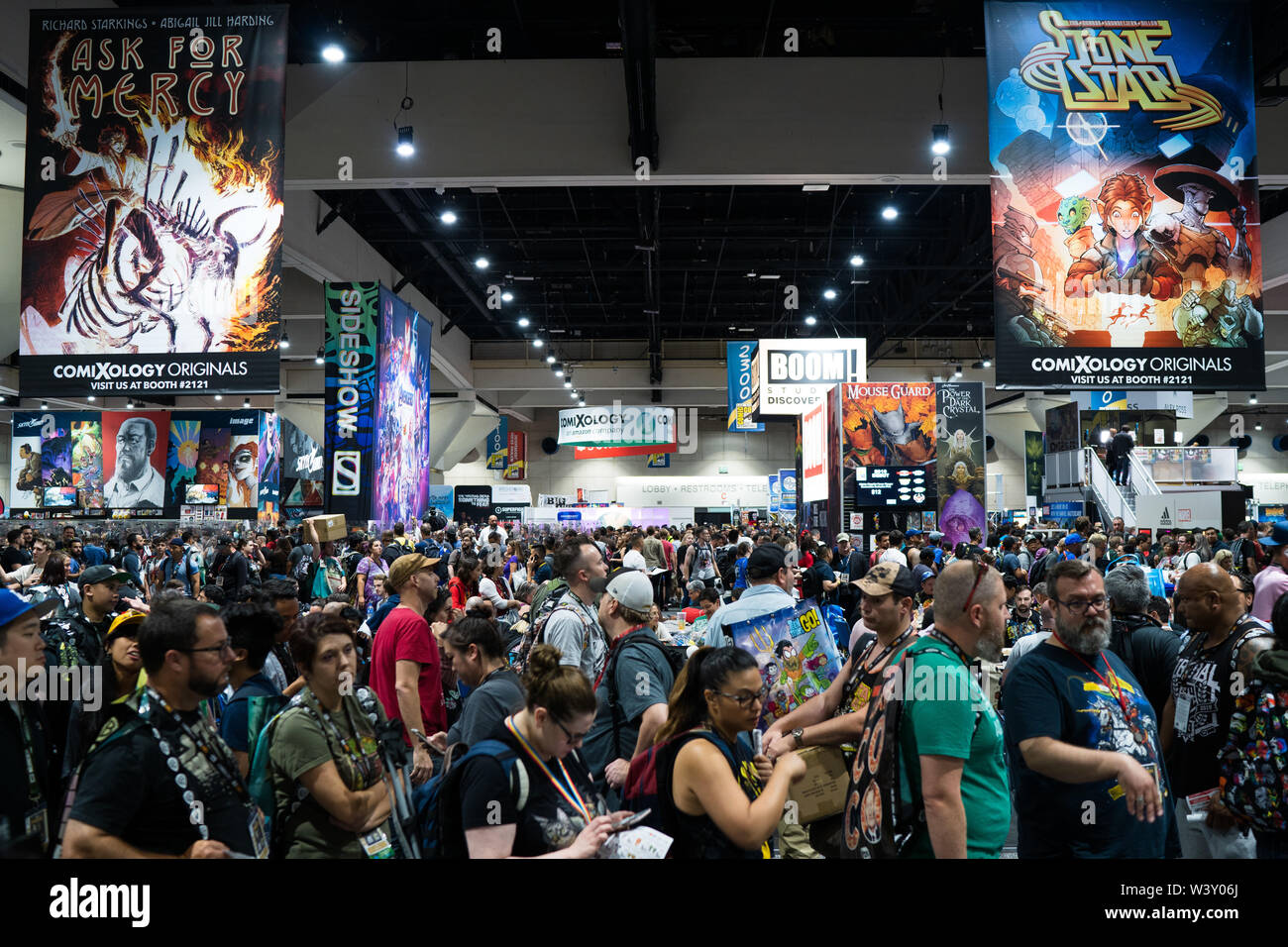 SAN DIEGO, CA - 17 juillet : à l'intérieur de Comic Con 2019 au cours de l'aperçu nuit à San Diego, Californie le 17 juillet 2019. Crédit : Tony Forte/MediaPunch Banque D'Images