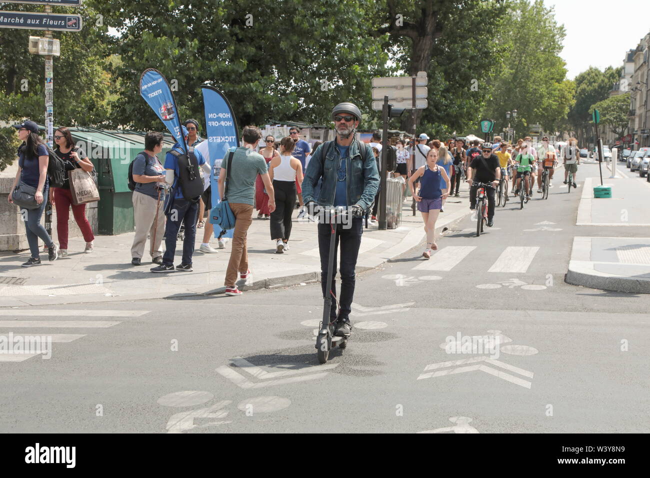 NOTRE-DAME, TROIS MOIS APRÈS L'INCENDIE Banque D'Images