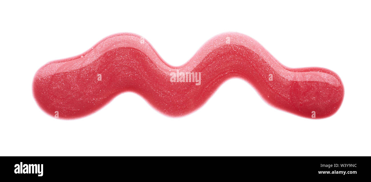 Traits rose doucement et la texture de la peinture acrylique ou brillant à lèvres isolé sur fond blanc Banque D'Images