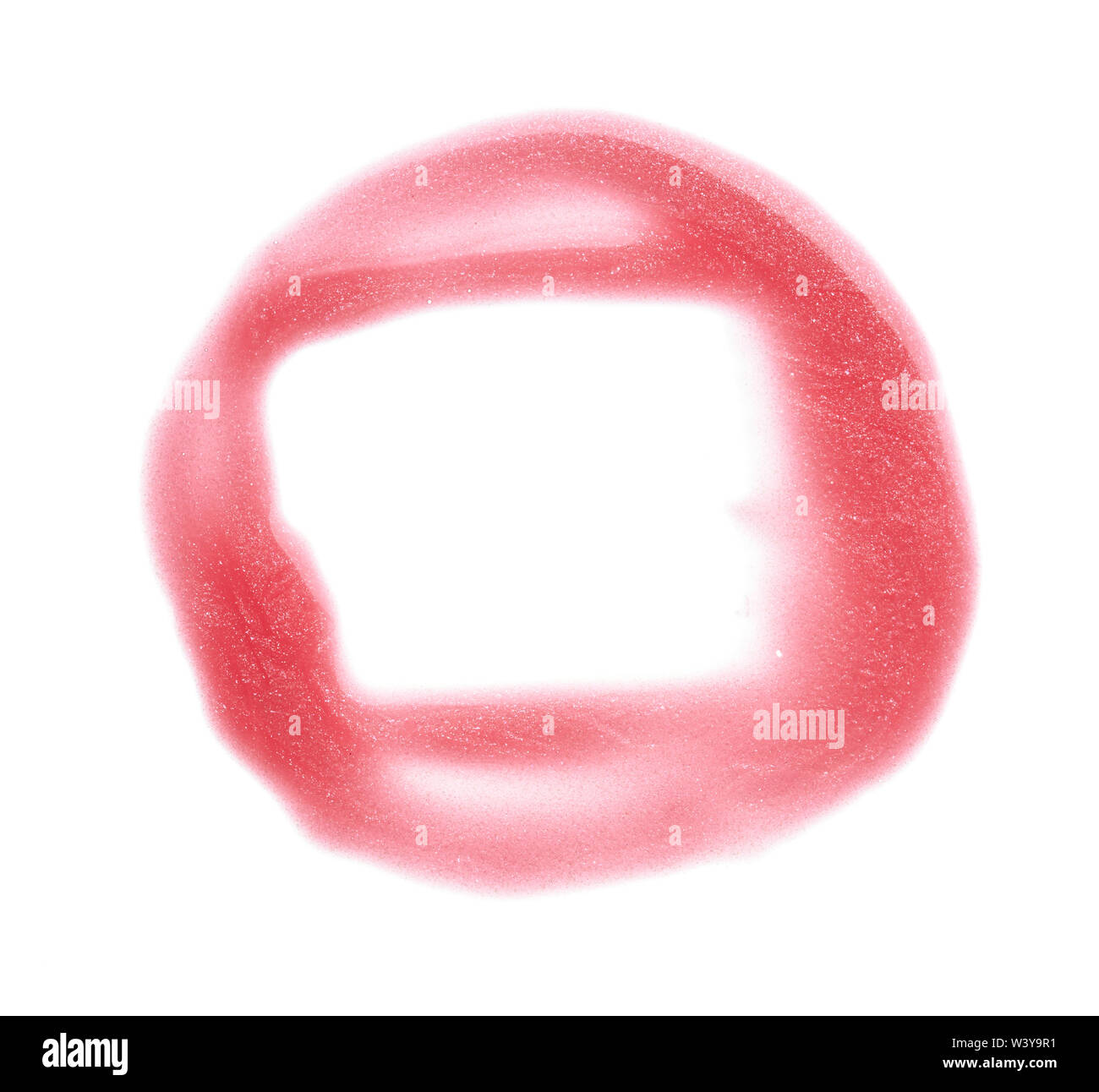 Traits rose doucement et la texture de la peinture acrylique ou brillant à lèvres isolé sur fond blanc Banque D'Images