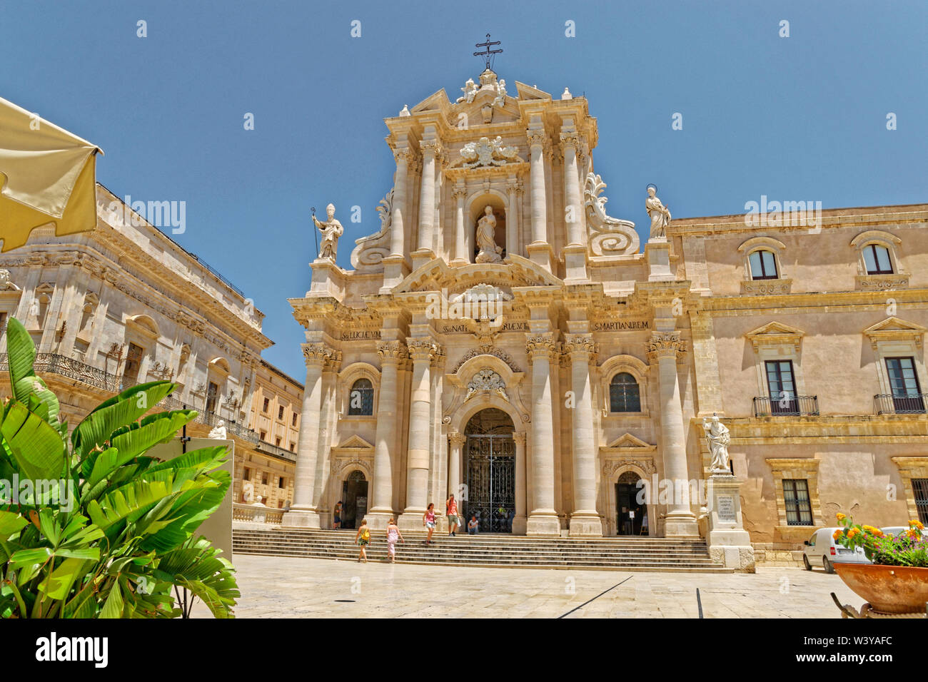 Syracuse Cathédrale Métropolitaine, Nativité de Sainte Marie, la vieille ville de Syracuse, Sicile, Italie. Banque D'Images