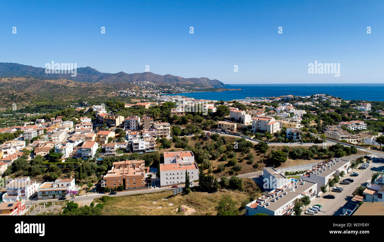 Photo aérienne de Llanca en Catalogne, Espagne Banque D'Images