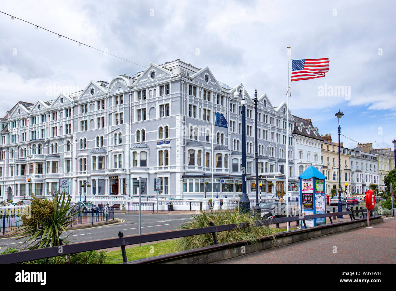 Imperial hotel sur le front de mer de Llandudno Conwy Wales UK Banque D'Images