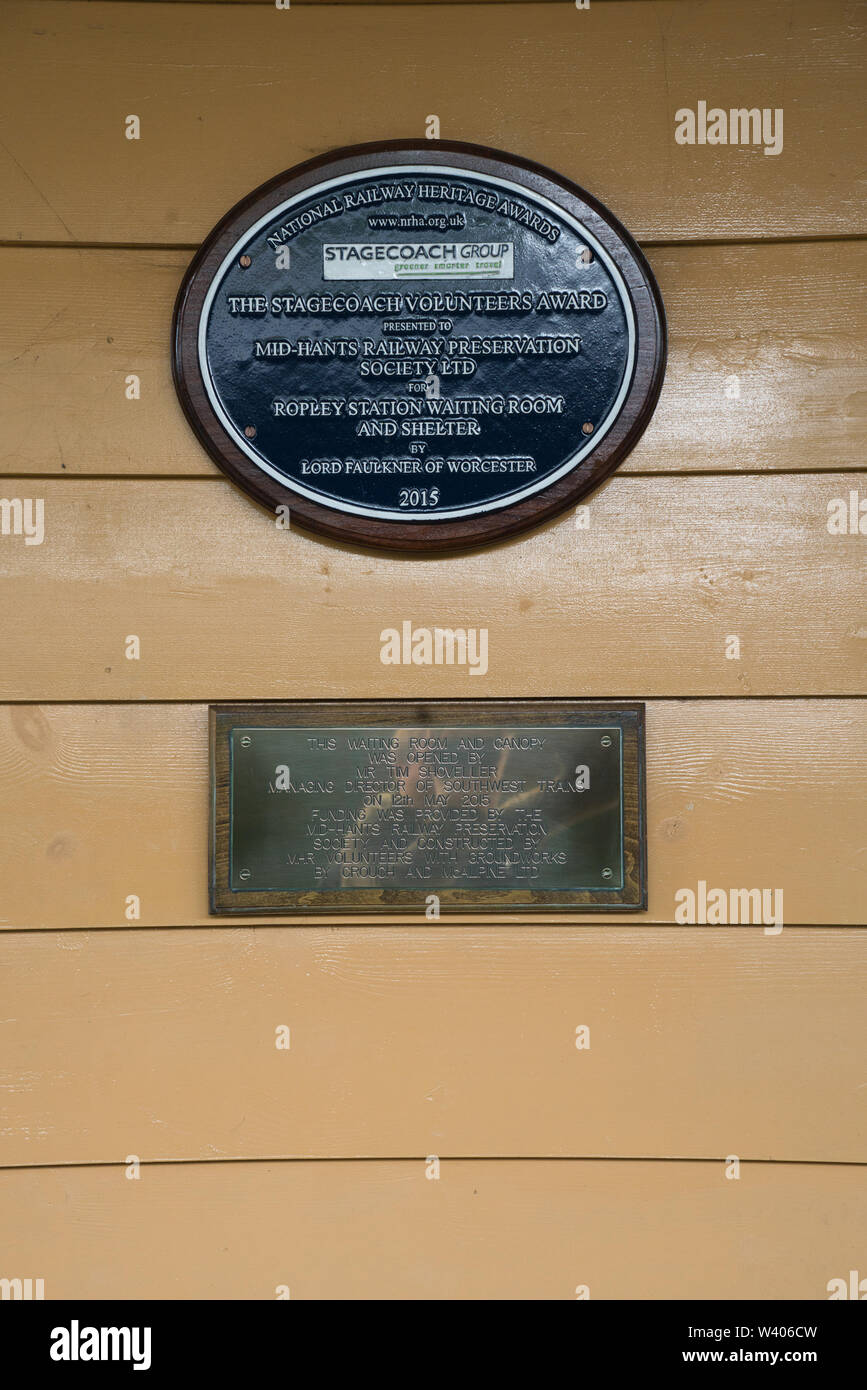 La découverte de la station à Ropley dans Hampshire fait partie de l'historique ligne de cresson. Banque D'Images