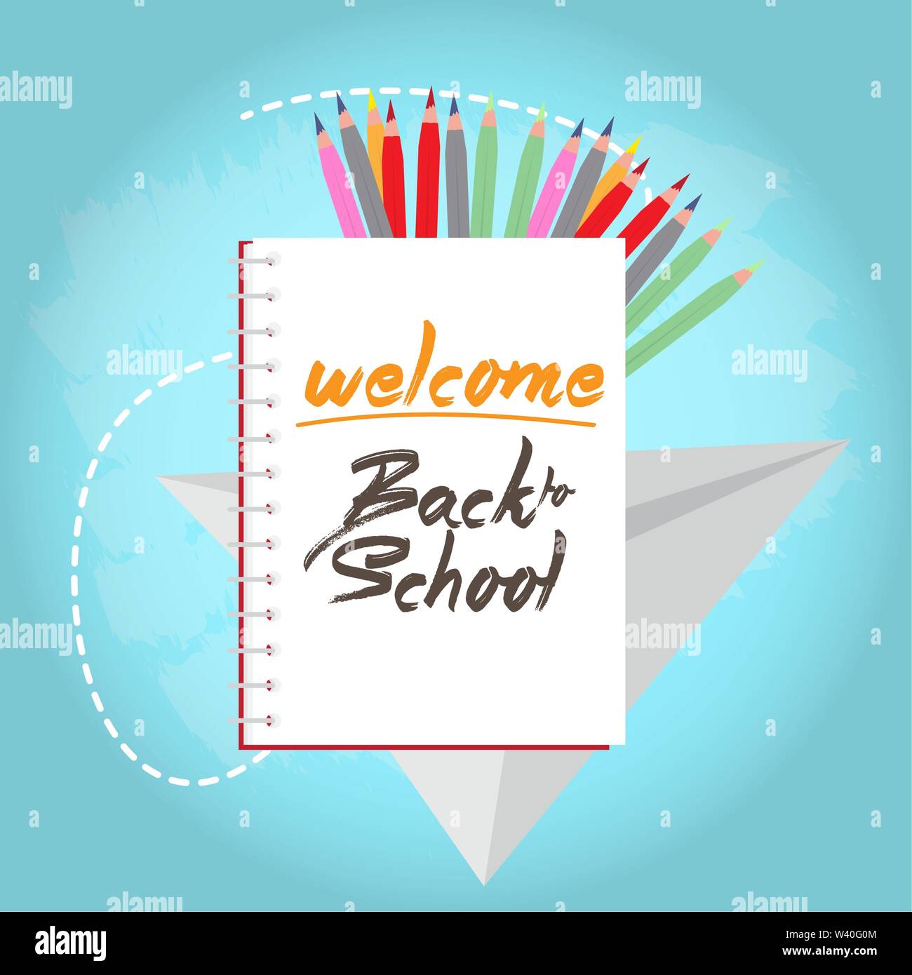 Ordinateur portable isolé, crayons de couleur et papier avion. Retour à