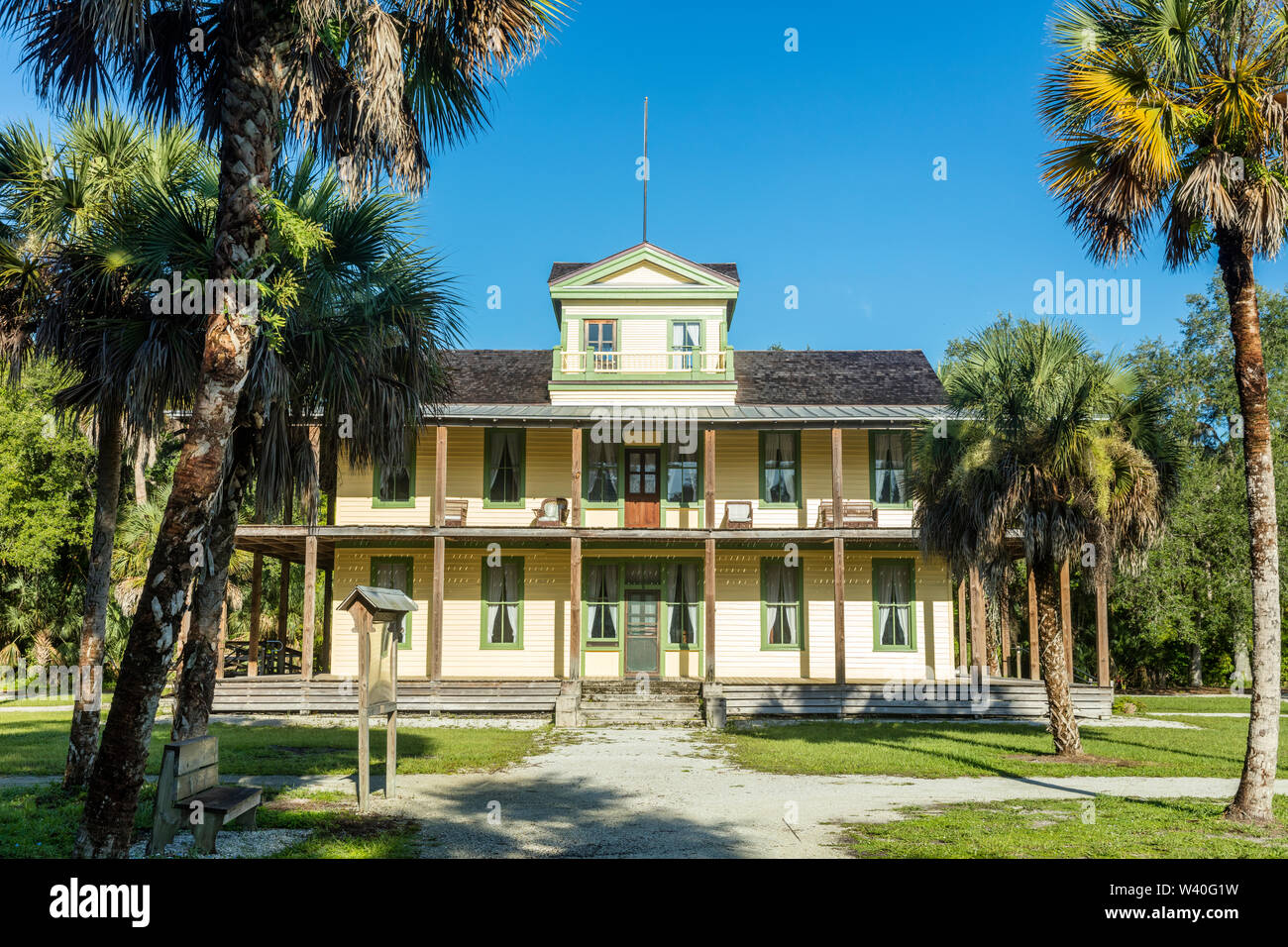L'Édifice de la planétaire (b. 1904) sur le terrain de Koreshan - un règlement historique utopique du 19e siècle, La Commune Estero, Florida, USA Banque D'Images