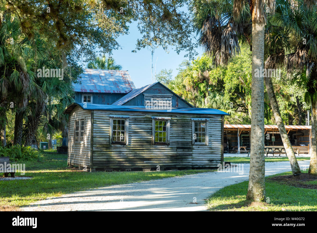L'usinage et de bâtiments générateur au motif de Koreshan - un règlement historique 19e siècle Commune utopique, Estero, Florida, USA Banque D'Images