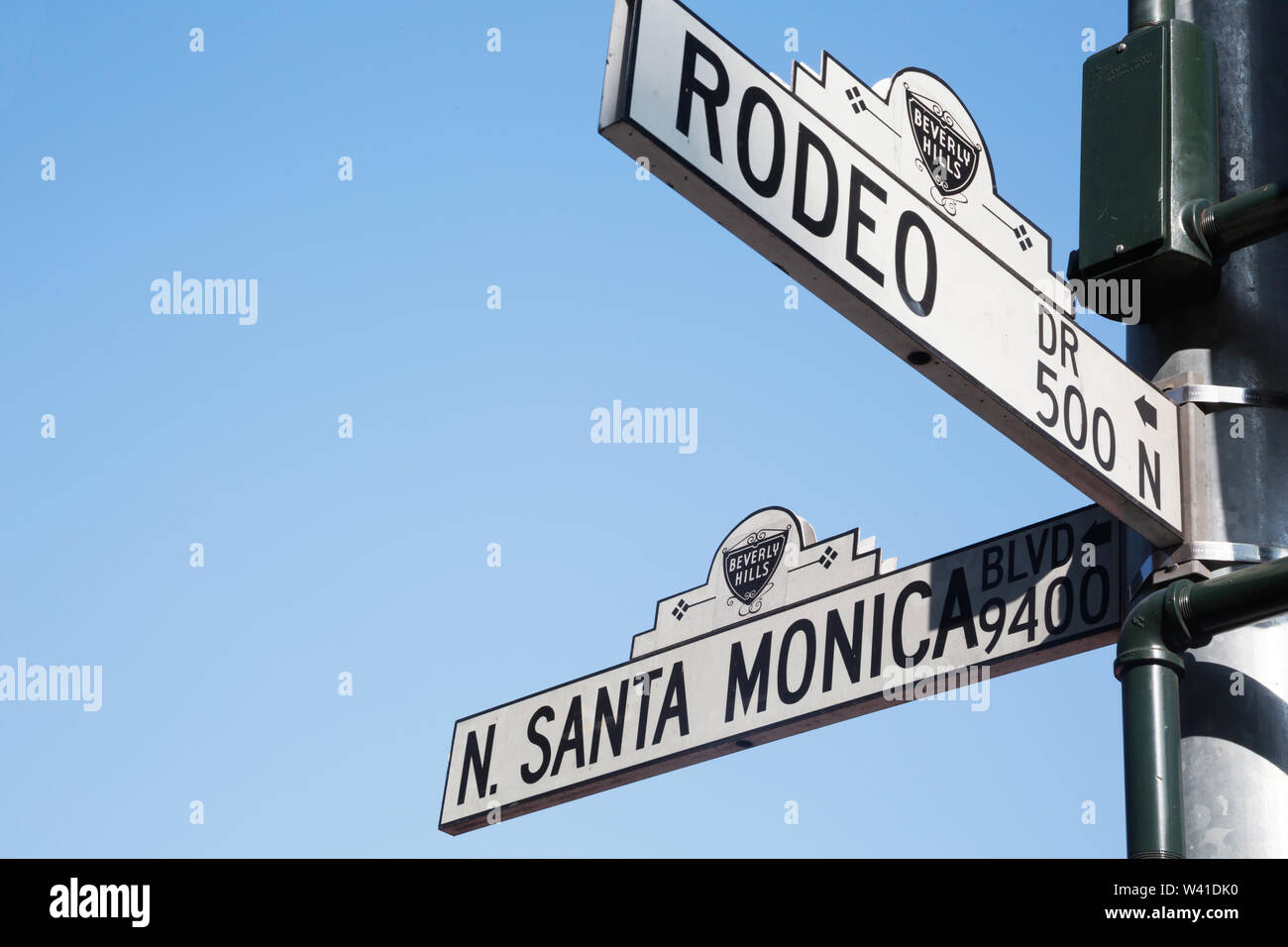 Rodeo Dr & Santa Monica Blvd des signes, LA Banque D'Images