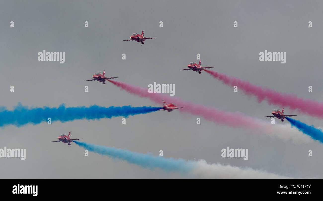 Les flèches rouges au Flying Legends Air Show à Duxford Banque D'Images