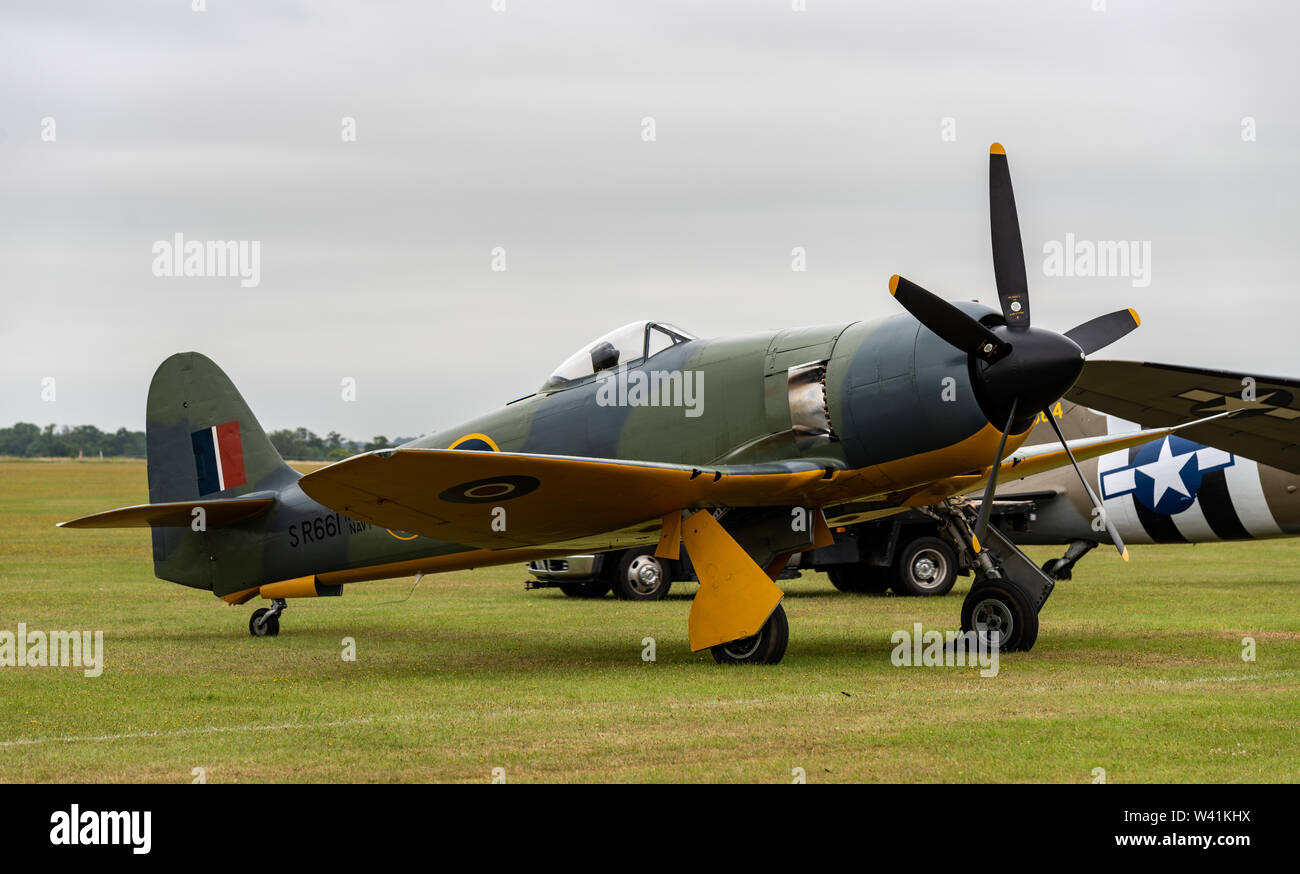 Hawker Sea Fury sur le vol direct, à l'Air Show Flying Legends à Duxford Banque D'Images