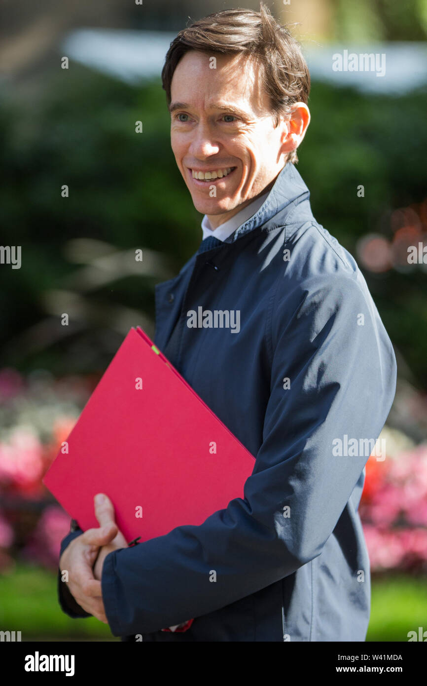 Réunion du Cabinet des ministres arrivent pour Downing Street. En vedette : Rory Stewart MP Où : London, Royaume-Uni Quand : 18 Jun 2019 Credit : Wheatley/WENN Banque D'Images