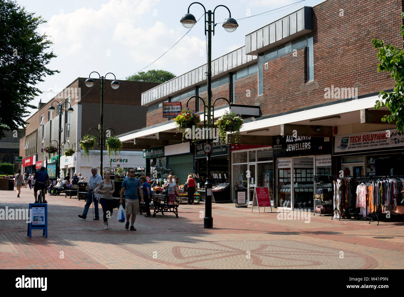 Tous les Saints Square, Bedworth, Warwickshire, England, UK Banque D'Images