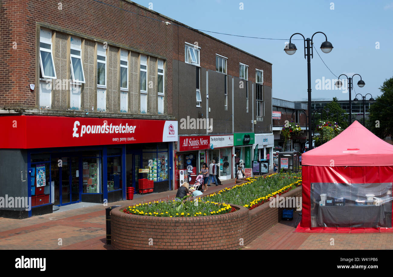 Tous les Saints Square, Bedworth, Warwickshire, England, UK Banque D'Images