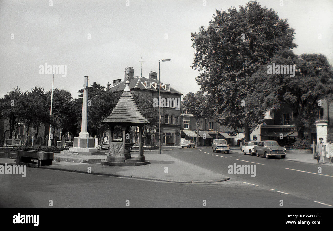 Début des années 70, historique, vue extérieure de l'ère du village, Charlton, dans le sud de Londres, Angleterre, Banque D'Images